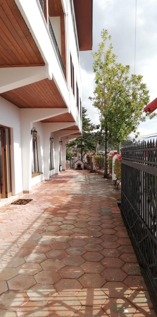 Vila Dani Near Castle And Old Bazar Kruje Exterior photo